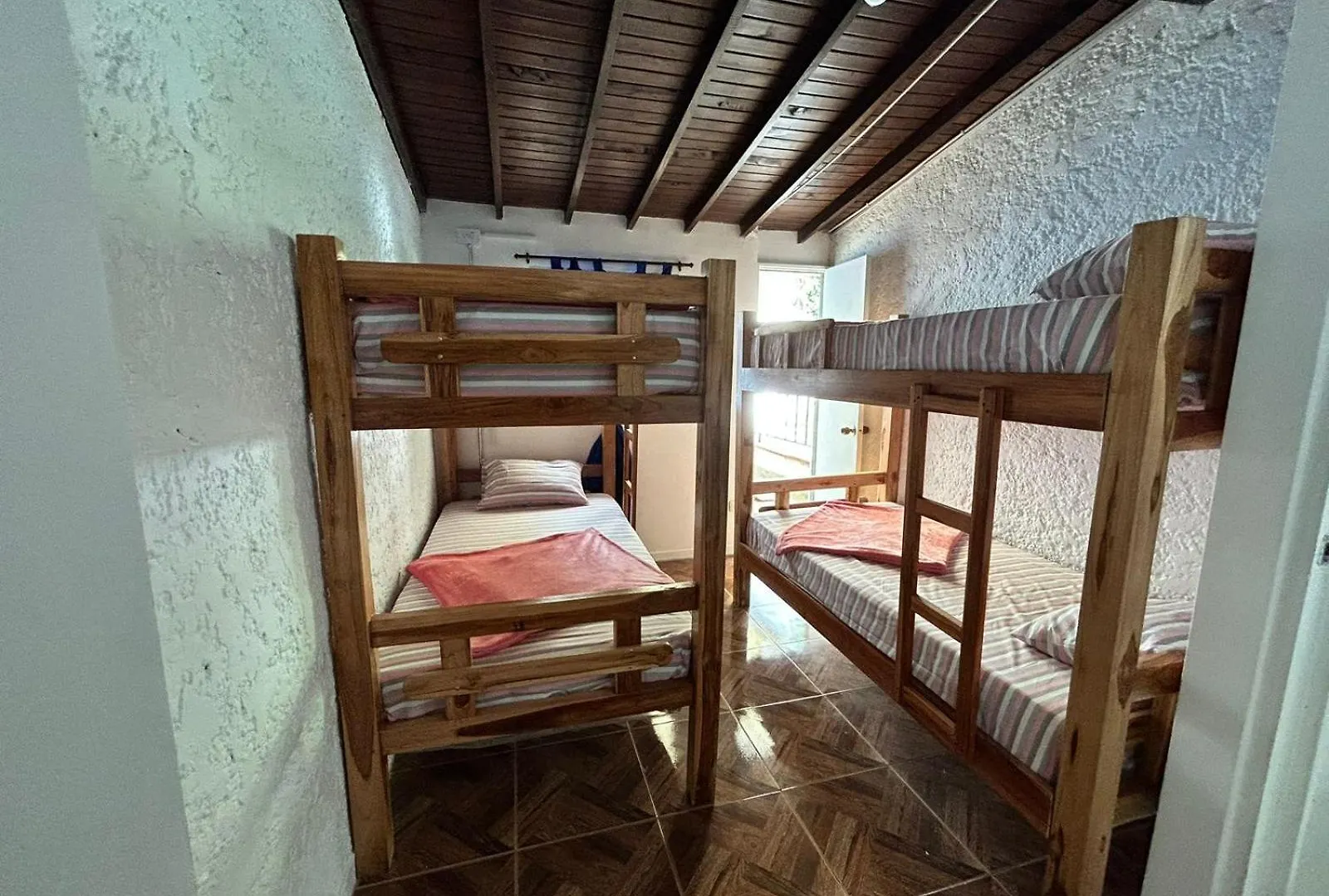 Blue Coast Hostal Medellin 0*,  Colombia