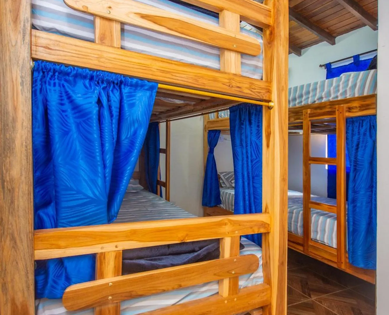 Blue Coast Hostal Medellin 0*,  Colombia