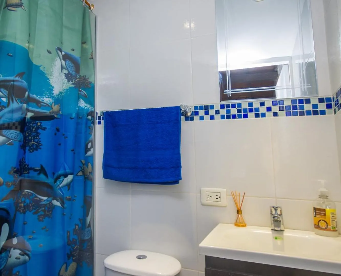 Blue Coast Hostal Medellin Guest house