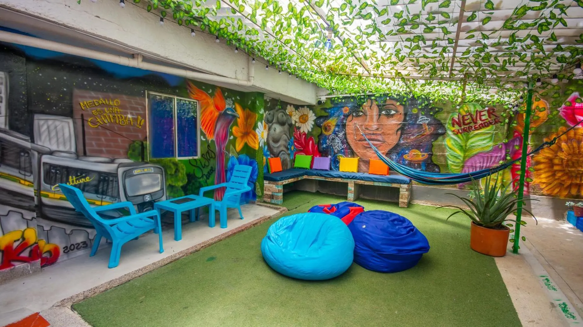 Blue Coast Hostal Medellin